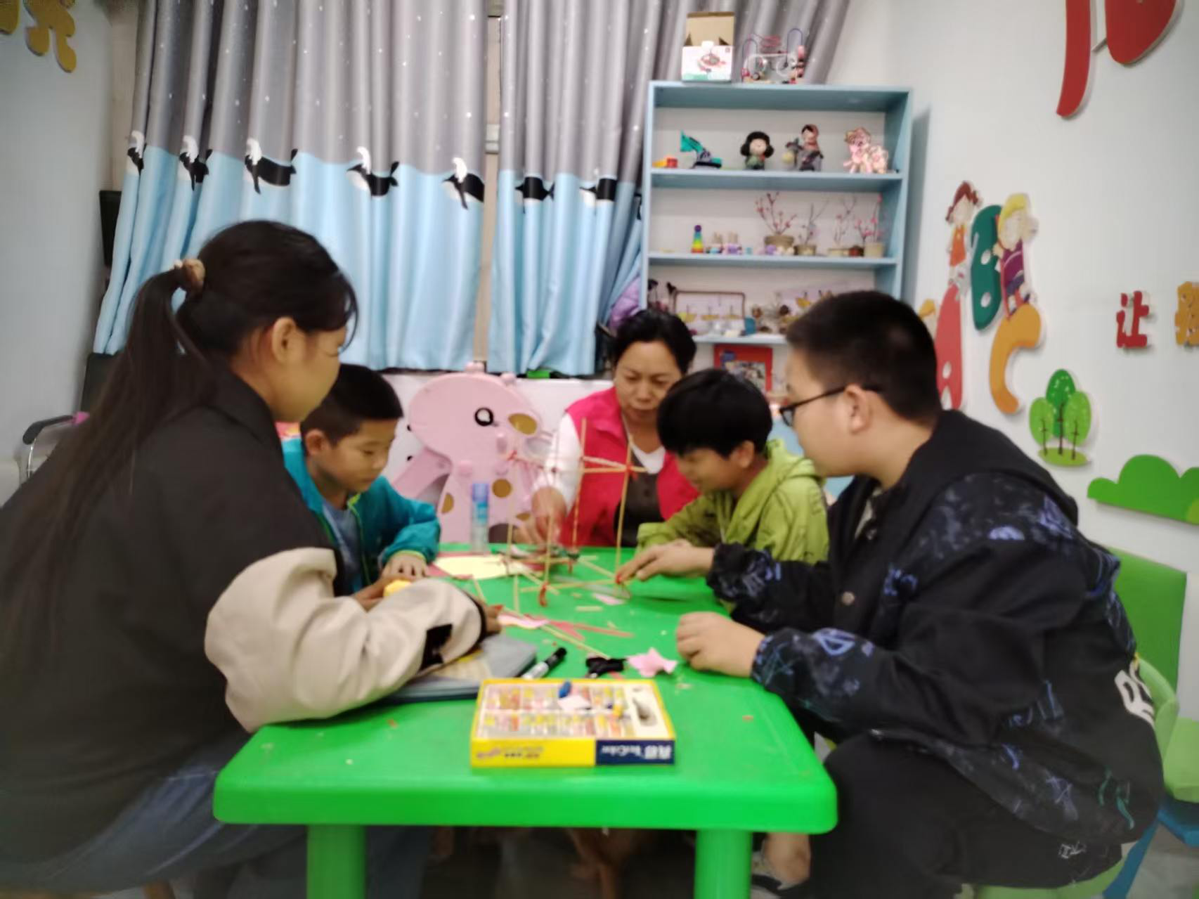 牛顿摆3.png 牛顿摆3.png